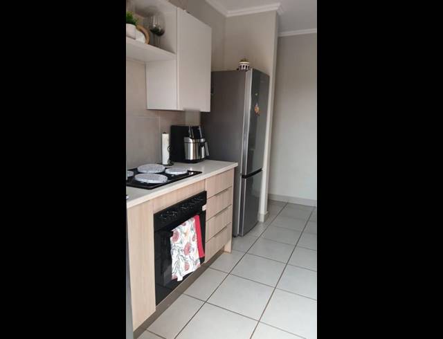 4 BEDROOM HOUSE FOR SALE IN PROTEA GLEN